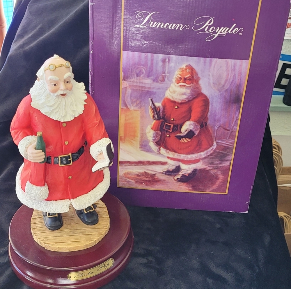Duncan Royale "Soda Pop"  Musical Santa